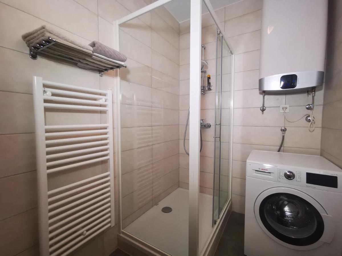 Ambassador Apartment Zadar Eksteriør billede