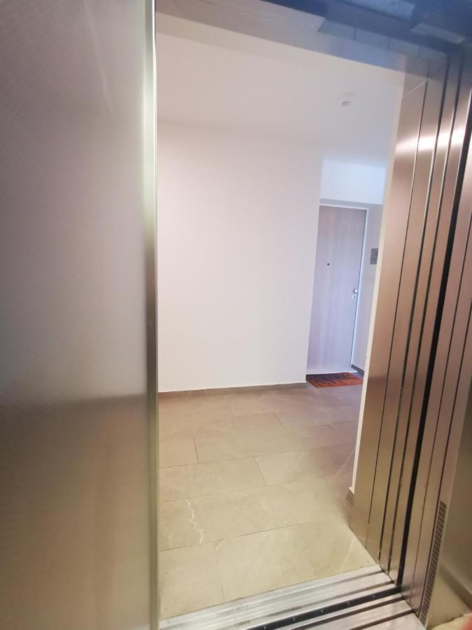 Ambassador Apartment Zadar Eksteriør billede